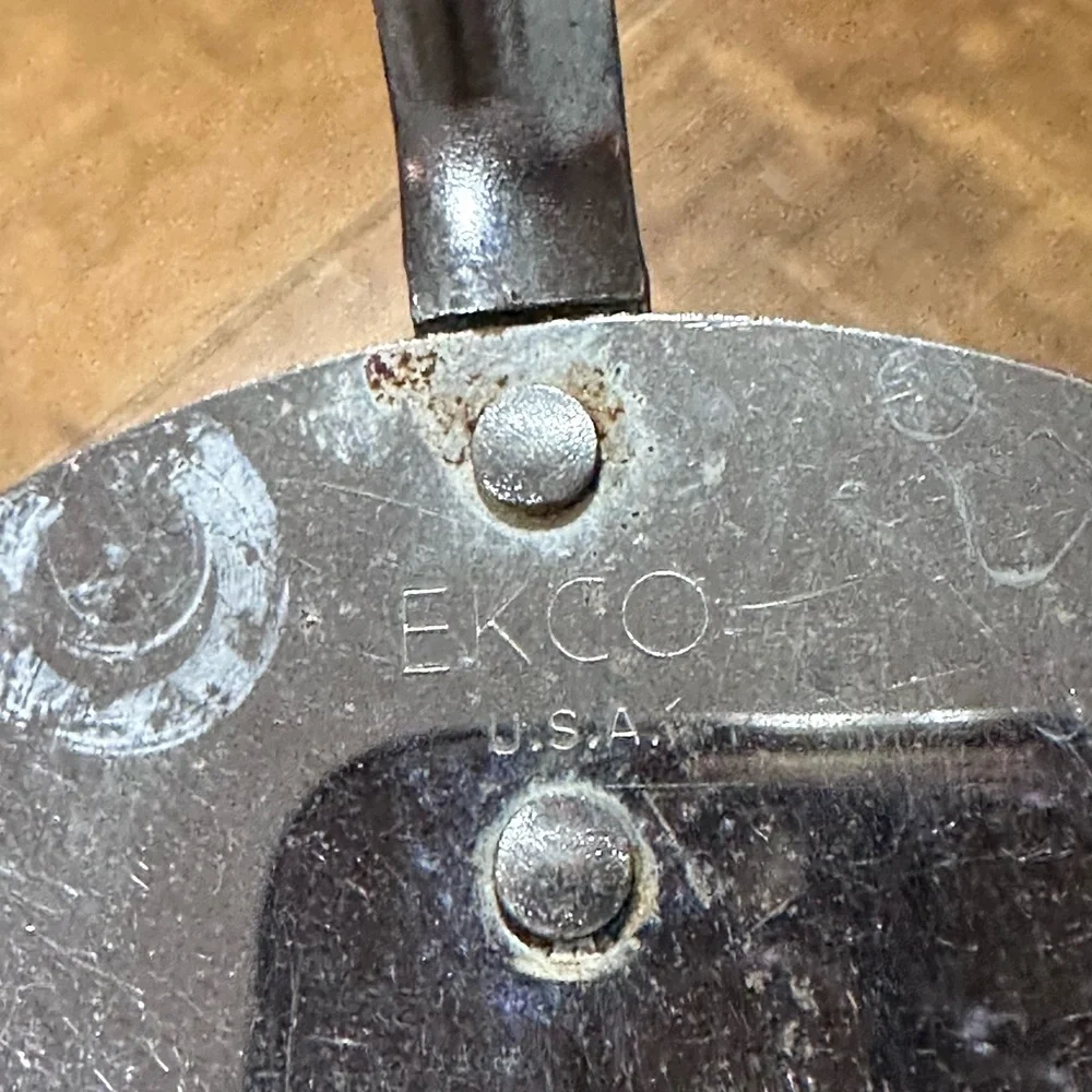 Ekco Black and Silver‎ Slotted Turner